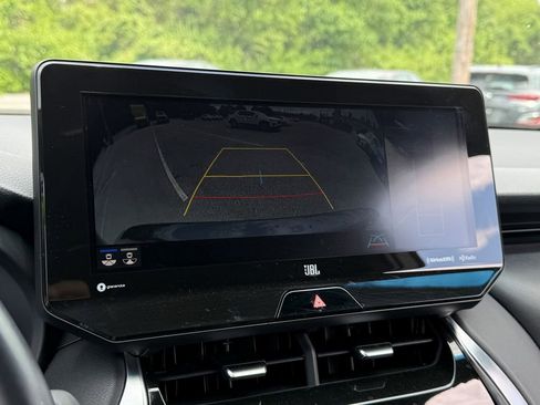 Used 2021 Toyota Venza Limited w/ Carpet Mat Package (TMS) AWD/4WD image 24