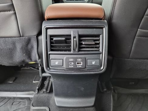 Used 2025 Subaru Forester Touring AWD/4WD image 35