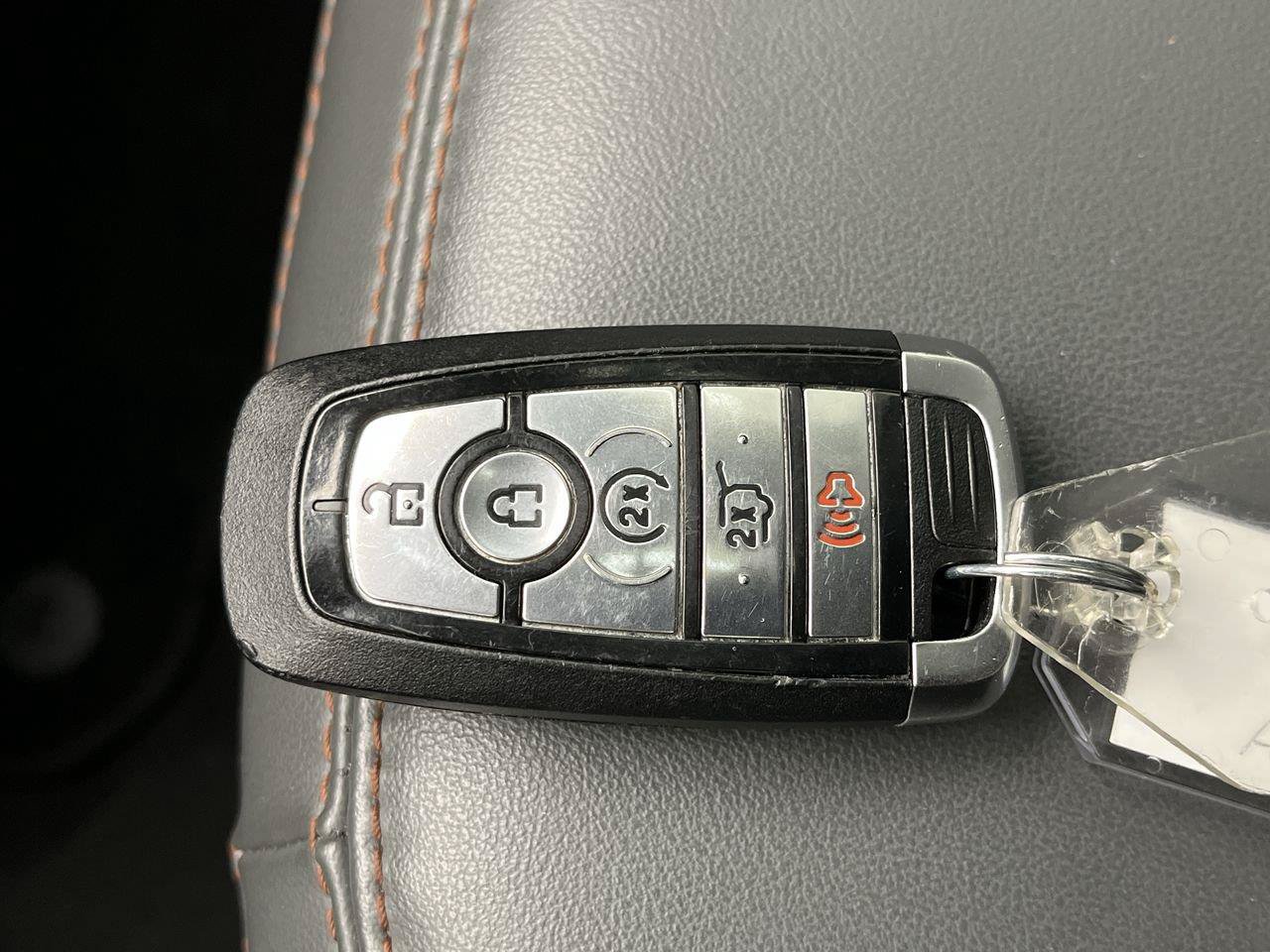 Certified 2025 Ford Expedition Active AWD/4WD image 32