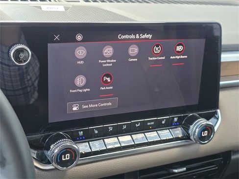 Used 2023 GMC Canyon Denali image 26