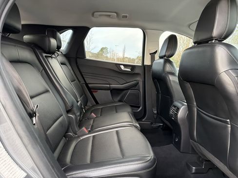 Used 2022 Ford Escape SEL AWD/4WD image 17