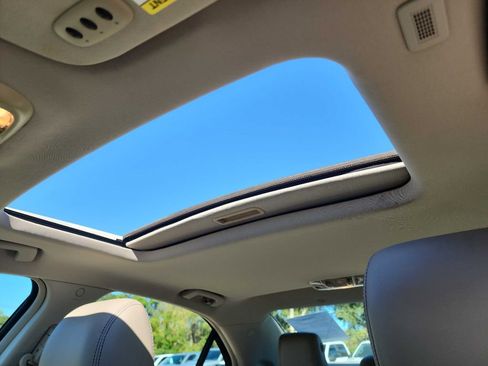 Used 2012 Ford Fusion SEL FWD image 25