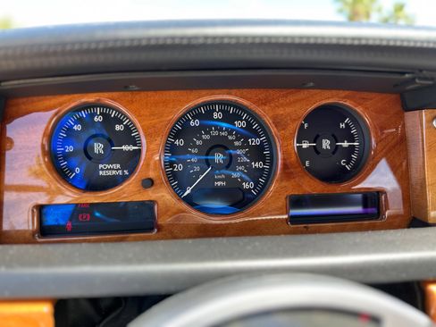 Used 2006 Rolls-Royce Phantom Sedan RWD image 31
