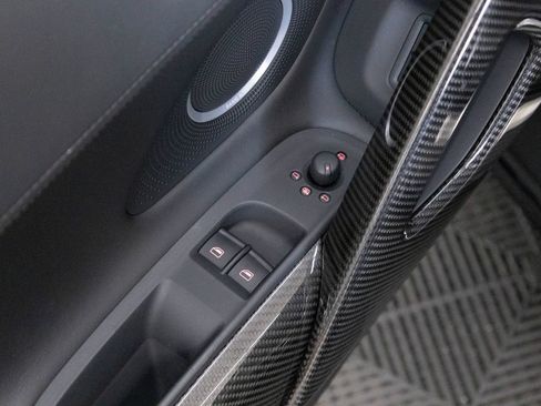 Used 2010 Audi R8 V10 AWD/4WD image 28