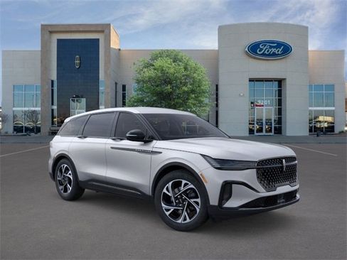 New 2026 Lincoln Nautilus Premier w/ Equipment Group 102A image 7