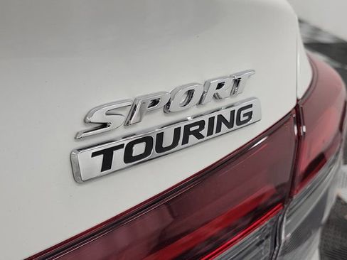 Certified 2025 Honda Civic Sport Touring image 8