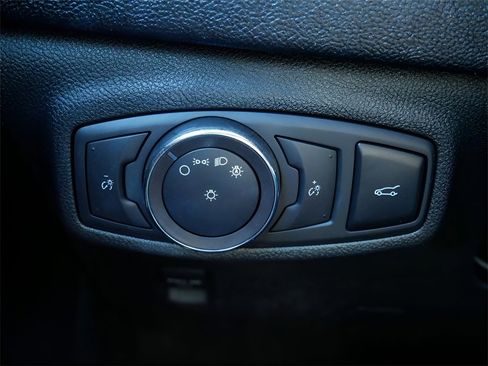 Used 2019 Lincoln MKC Select w/ Select Plus Package image 16