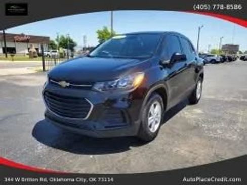 Used 2020 Chevrolet Trax LS w/ Tint and Cruise Package FWD image 1