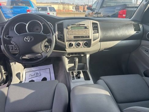 Used 2011 Toyota Tacoma 4x4 Double Cab image 13