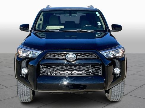 Used 2014 Toyota 4Runner SR5 image 3