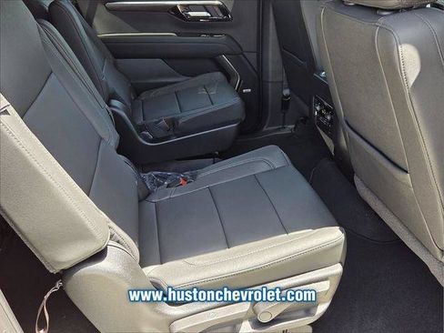 New 2026 Chevrolet Suburban Z71 w/ Comfort Package AWD/4WD image 18