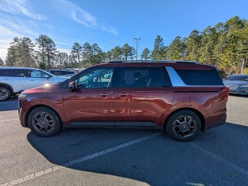 Used 2025 Kia Carnival SX image 7