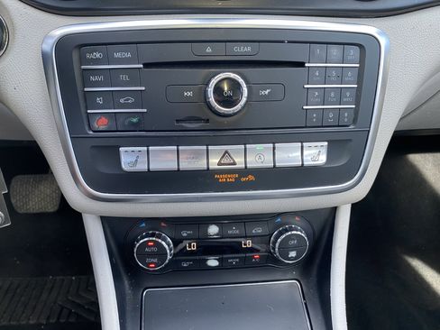 Used 2018 Mercedes-Benz CLA 250 image 13