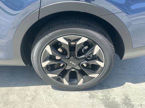 New 2026 Kia Sorento EX FWD image 10
