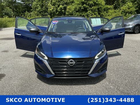 Used 2024 Nissan Altima 2.5 S FWD image 30