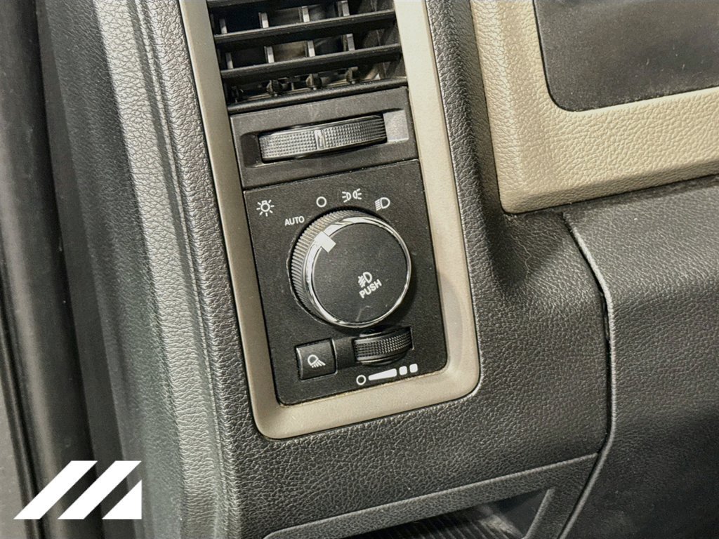 Used 2012 RAM 1500 Express AWD/4WD image 10