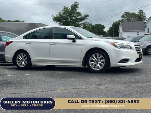 Used 2016 Subaru Legacy 2.5i Premium AWD/4WD image 3