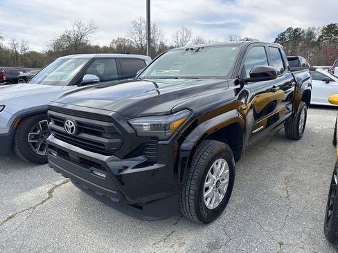 Used 2024 Toyota Tacoma SR5 image 1