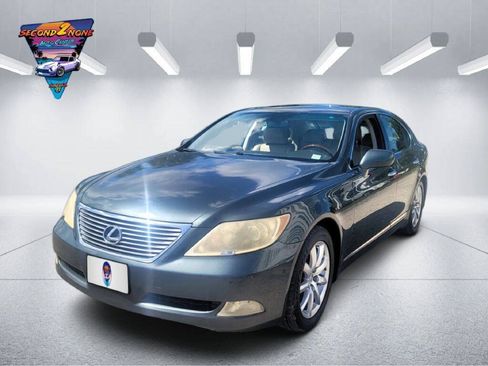 Used 2007 Lexus LS 460 RWD image 1