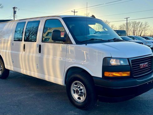 Used 2020 GMC Savana 2500 Extended w/ Driver Convenience Package image 4