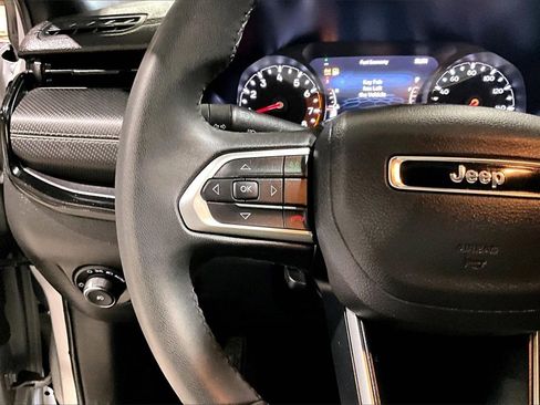 Used 2024 Jeep Compass Latitude w/ Altitude Special Edition image 14