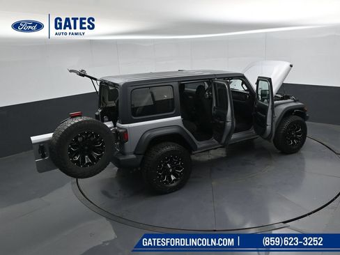 Used 2018 Jeep Wrangler Unlimited Sport AWD/4WD image 50