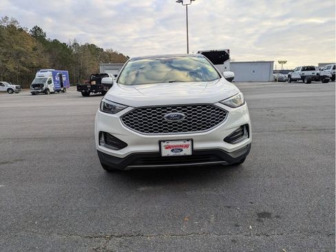 Certified 2023 Ford Edge SEL w/ Convenience Package image 3