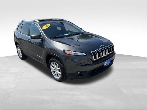 Used 2015 Jeep Cherokee Latitude FWD image 8