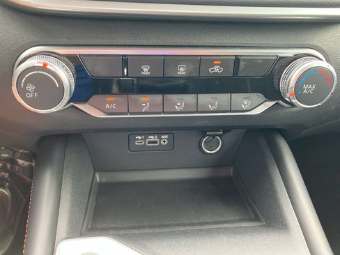 Used 2022 Nissan Altima 2.5 SR FWD image 18