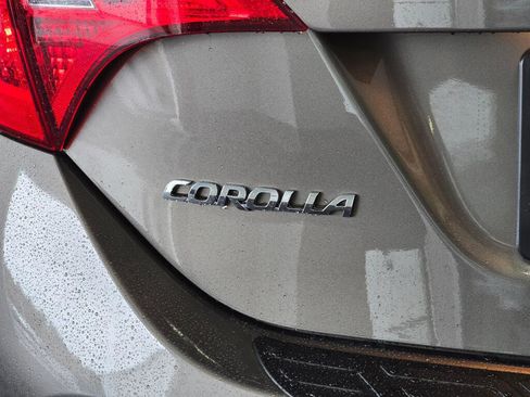 Used 2017 Toyota Corolla XLE w/ Carpet Mat Package (TMS) image 13