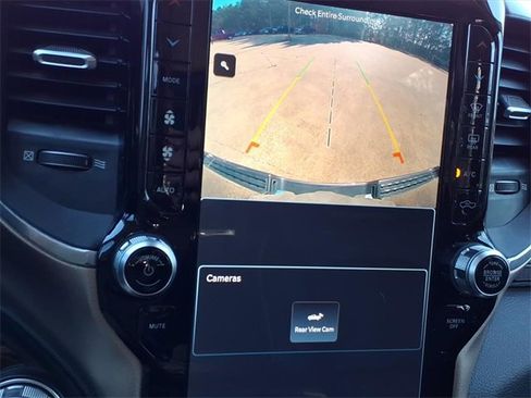 Used 2022 RAM 1500 Laramie w/ Laramie Southwest Edition image 29