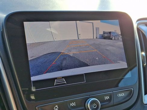 Used 2024 Chevrolet Malibu LT image 18