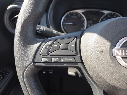 Used 2025 Nissan Kicks Play S FWD image 9