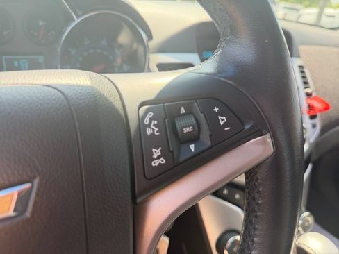 Used 2011 Chevrolet Cruze LTZ FWD image 18