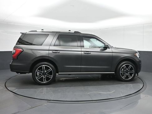 Used 2020 Ford Expedition Limited w/ Special Edition Package AWD/4WD image 8