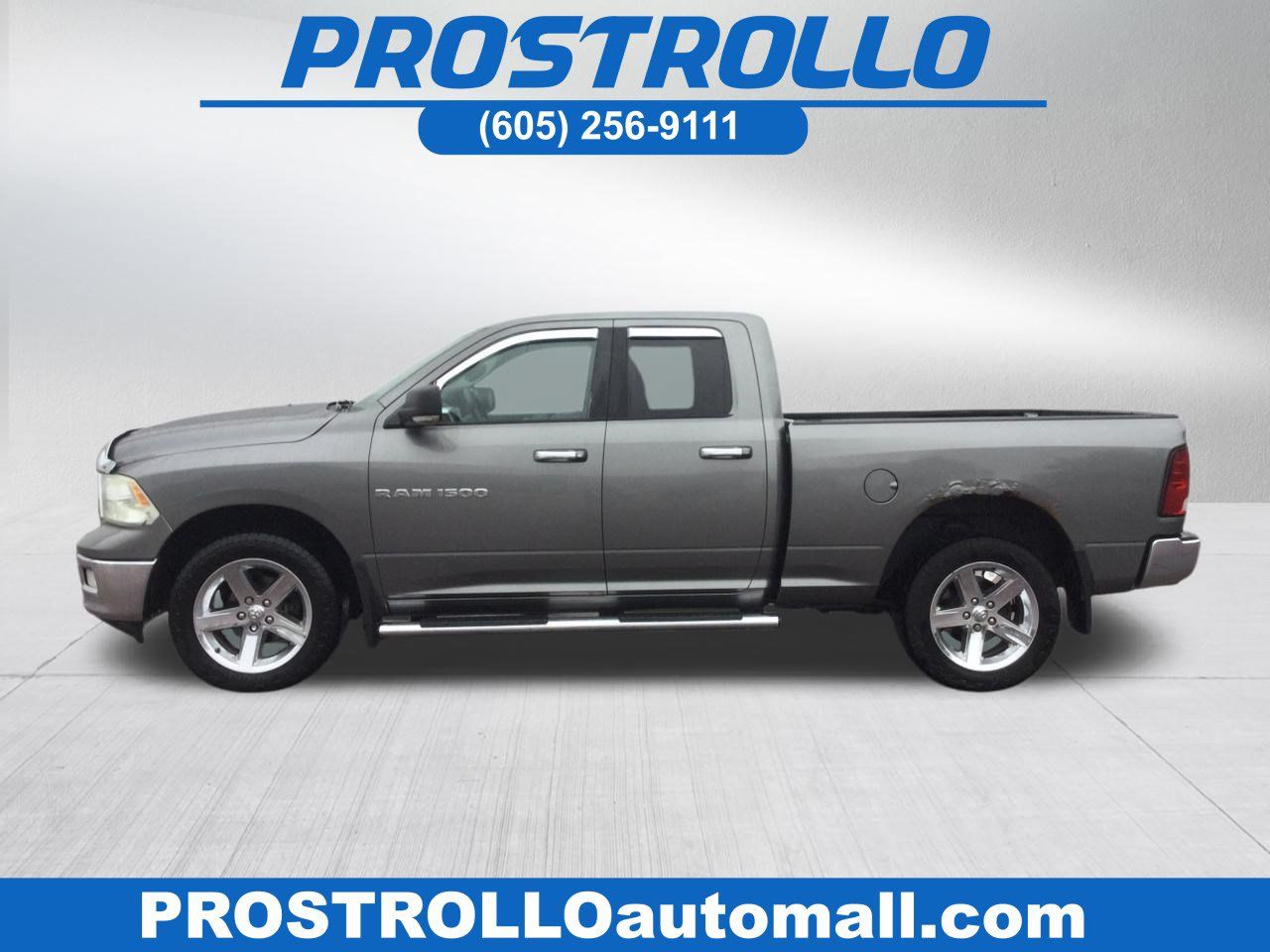 Used 2012 RAM 1500 Classic SLT w/ SLT Plus D←cor Group AWD/4WD image 1