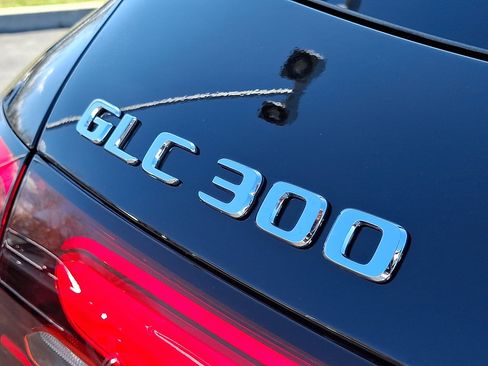 New 2026 Mercedes-Benz GLC 300 4MATIC image 24