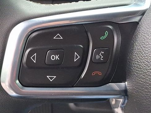 Used 2023 Jeep Wrangler Unlimited Sahara AWD/4WD image 21