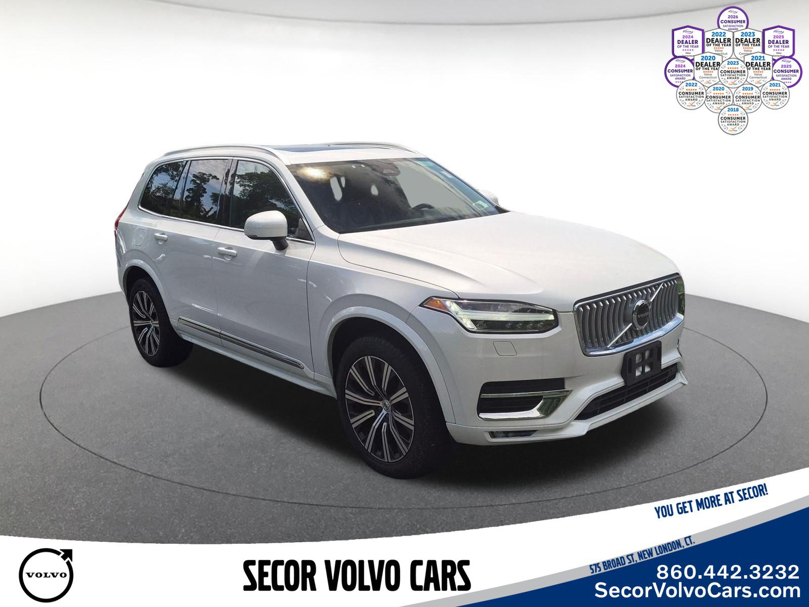 Used 2024 Volvo XC90 B5 Core w/ Protection Package Premier AWD/4WD image 3