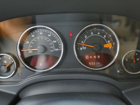 Used 2014 Jeep Patriot Limited w/ Sun/Sound Group AWD/4WD image 7