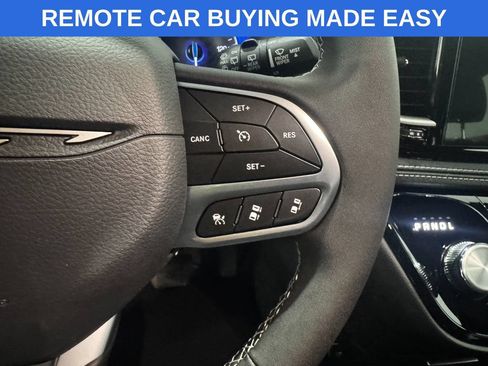 New 2027 Chrysler Pacifica Select w/ Family Tech Group AWD/4WD image 7