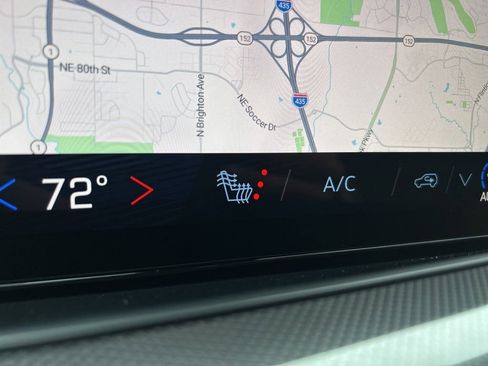 Used 2025 Chevrolet Suburban RST w/ Comfort Package image 35