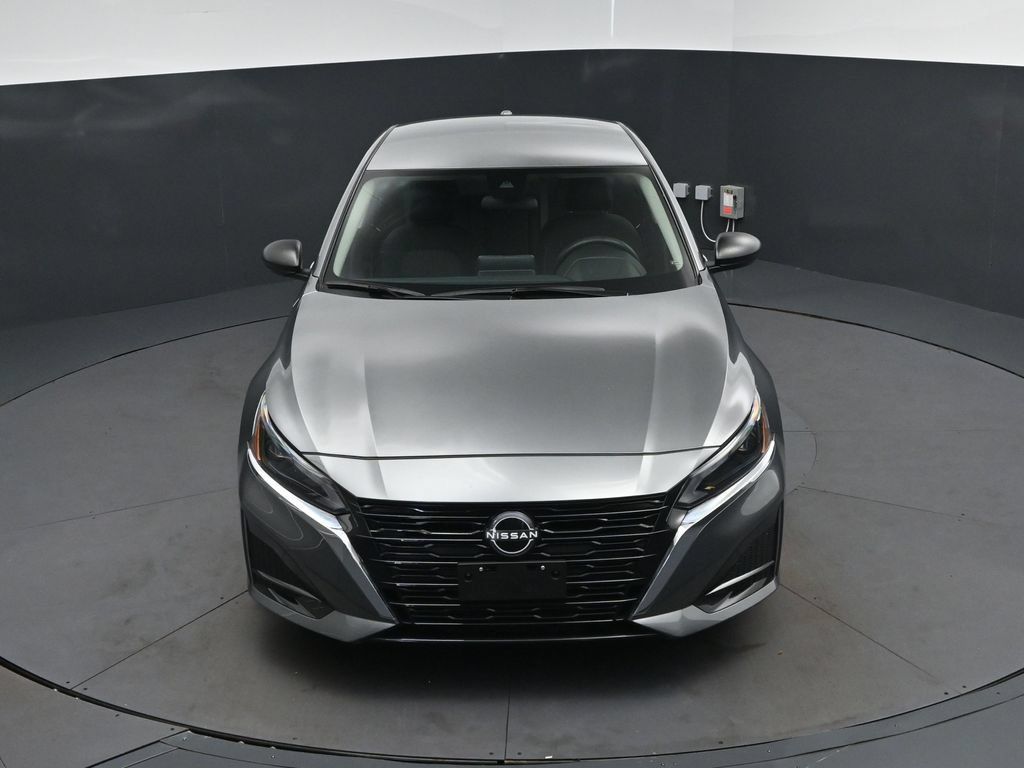 Used 2025 Nissan Altima 2.5 S FWD image 37