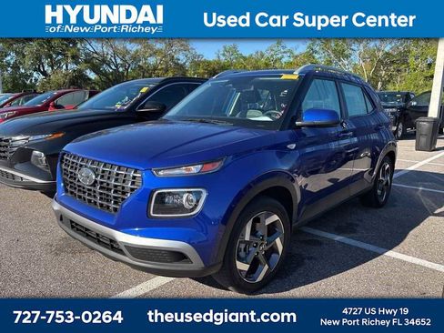 Used 2023 Hyundai Venue Limited image 1