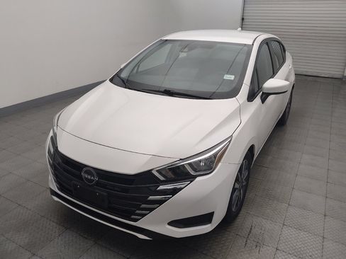 Used 2024 Nissan Versa SV FWD image 15