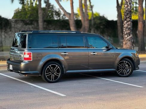 Used 2015 Ford Flex Limited w/ Equipment Group 301A FWD image 21