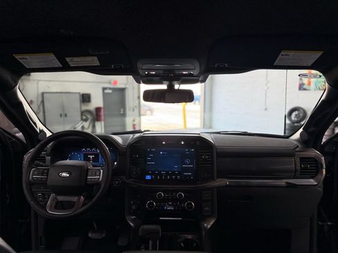 Used 2025 Ford F150 Lariat AWD/4WD image 21