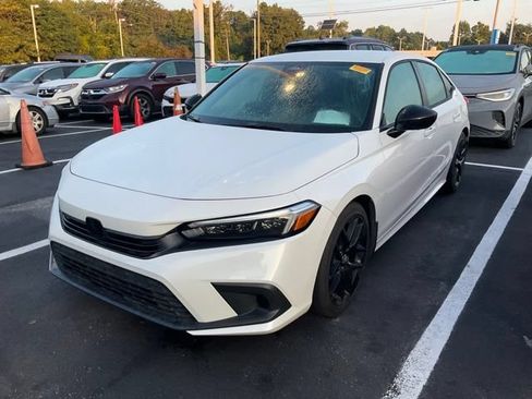Used 2023 Honda Civic Sport image 10