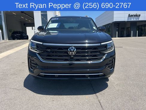 Certified 2025 Volkswagen Atlas SEL Premium R-Line AWD/4WD image 2