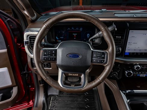 Used 2025 Ford F250 King Ranch w/ Chrome Package image 19